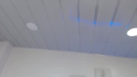 Snapshot of candy_lux_ chatting on 10-19-25, 06:30 Candy online show from 10-19-25, 06:30