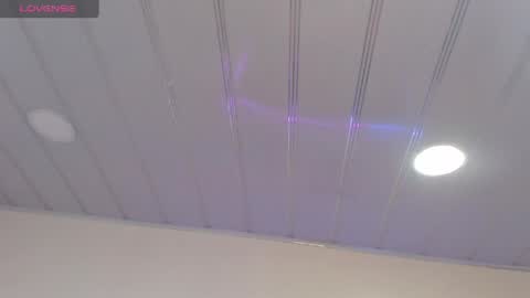 Snapshot of candy_lux_ chatting on 04-20-26, 03:48 Candy online show from 04-20-26, 03:48