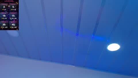 Snapshot of candy_lux_ chatting on 05-23-26, 04:33 Candy online show from 05-23-26, 04:33