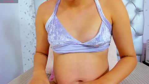 Snapshot of candy_mery chatting on 01-21-25, 09:46 candy mery online show from 01-21-25, 09:46