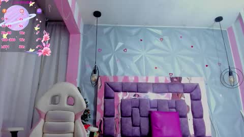 Ania online show from 12-23-25, 11:08