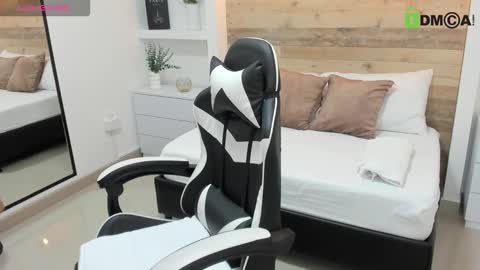 CANDY online show from 11-08-25, 07:23