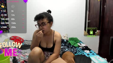 candy_val online show from 03-31-26, 06:36
