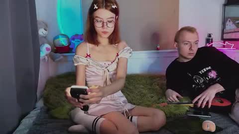 Snapshot of candybeee chatting on 11-30-25, 04:22 candybeee online show from 11-30-25, 04:22