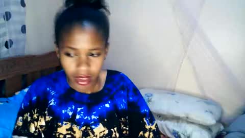 candybrown001 online show from 12-17-25, 03:45