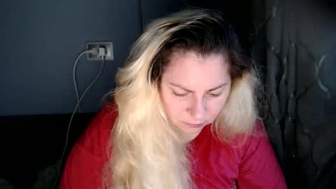 Laura online show from 09-23-25, 11:24