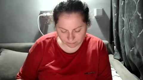 Laura online show from 12-14-25, 06:23