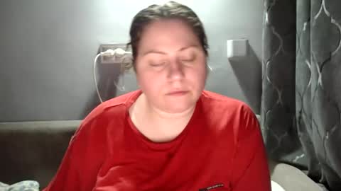 Laura online show from 12-18-25, 06:25