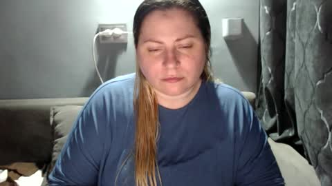 Laura online show from 12-20-25, 09:22