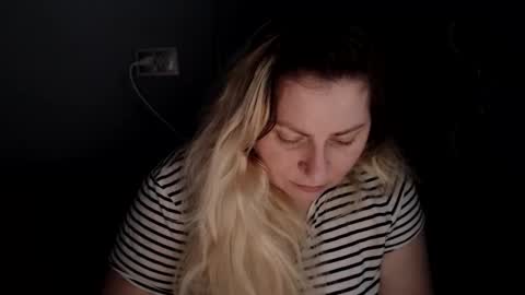 Laura online show from 02-05-26, 09:03