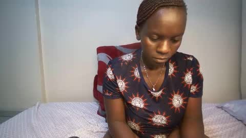 Snapshot of candycurly_ chatting on 02-11-25, 11:33 candycurly_ online show from 02-11-25, 11:33