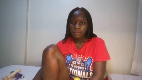 Snapshot of candycurly_ chatting on 03-12-25, 06:00 candycurly_ online show from 03-12-25, 06:00