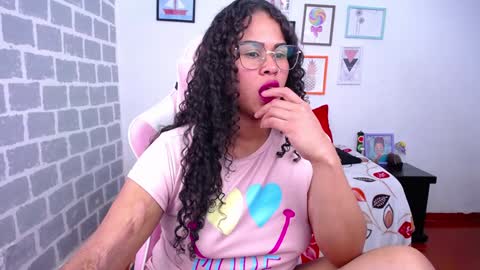 Karen online show from 12-19-24, 08:23