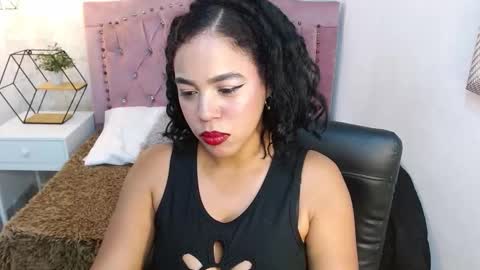 Snapshot of candyhot_tk chatting on 10-15-25, 03:17 candy online show from 10-15-25, 03:17