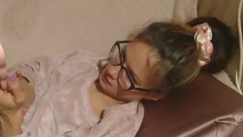 Snapshot of candylady136 chatting on 10-20-25, 07:36 say meow and send tip online show from 10-20-25, 07:36