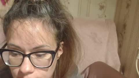 Snapshot of candylady136 chatting on 11-19-25, 01:55 say meow and send tip online show from 11-19-25, 01:55