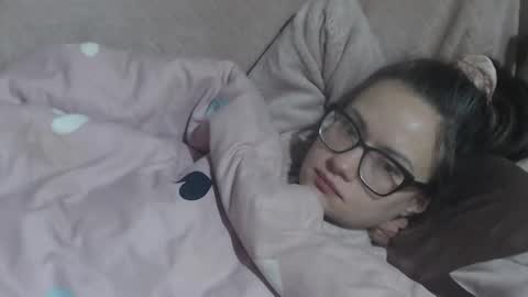 Snapshot of candylady136 chatting on 02-10-26, 06:50 say meow and send tip online show from 02-10-26, 06:50