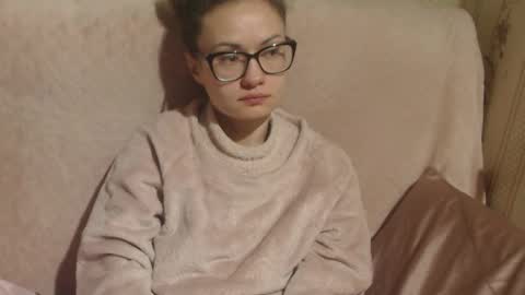 Snapshot of candylady136 chatting on 02-11-26, 04:06 say meow and send tip online show from 02-11-26, 04:06