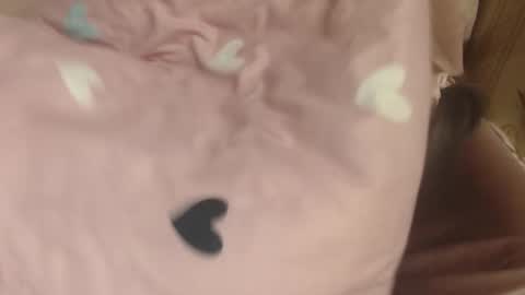 Snapshot of candylady136 chatting on 02-22-26, 02:24 say meow and send tip online show from 02-22-26, 02:24