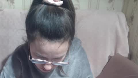 Snapshot of candylady136 chatting on 03-13-26, 04:35 say meow and send tip online show from 03-13-26, 04:35