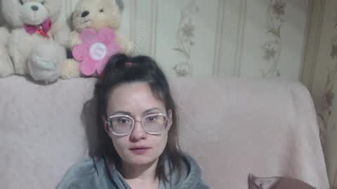 Snapshot of candylady136 chatting on 03-16-26, 08:02 say meow and send tip online show from 03-16-26, 08:02