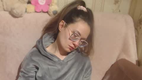 Snapshot of candylady136 chatting on 03-19-26, 01:15 say meow and send tip online show from 03-19-26, 01:15