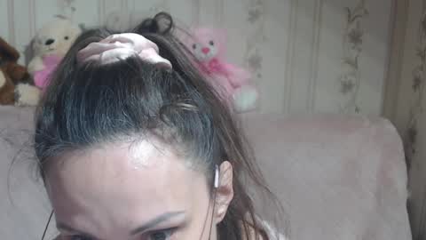 Snapshot of candylady136 chatting on 04-04-26, 02:58 say meow and send tip online show from 04-04-26, 02:58