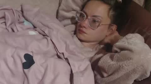 Snapshot of candylady136 chatting on 04-14-26, 09:54 say meow and send tip online show from 04-14-26, 09:54