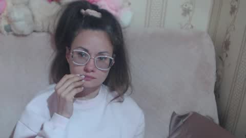 Snapshot of candylady136 chatting on 04-19-26, 11:09 say meow and send tip online show from 04-19-26, 11:09