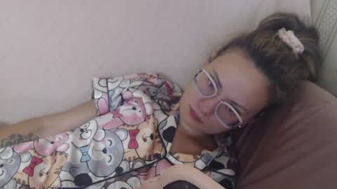 Snapshot of candylady136 chatting on 07-01-26, 06:04 say meow and send tip online show from 07-01-26, 06:04