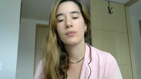 candylovecat online show from 11-10-25, 01:21