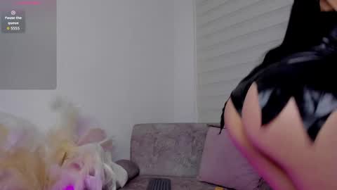 Candy online show from 04-17-26, 01:41