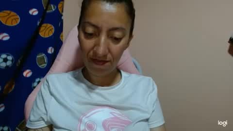 Snapshot of candymilfff chatting on 05-22-26, 01:17 candymilfff online show from 05-22-26, 01:17