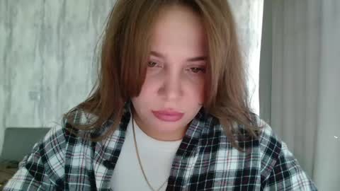 Snapshot of candymini chatting on 03-27-26, 07:03 candymini online show from 03-27-26, 07:03