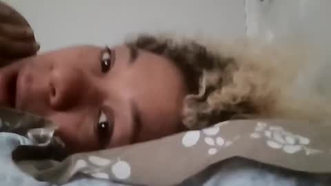 candyredxo2024 online show from 09-21-25, 01:24