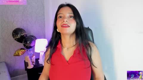 Snapshot of candys_victoria chatting on 10-15-25, 03:06 Candys Victoria online show from 10-15-25, 03:06