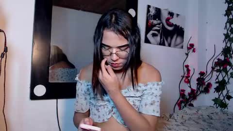 Snapshot of candyy_doll_ chatting on 05-30-26, 05:04 candyy_doll_ online show from 05-30-26, 05:04
