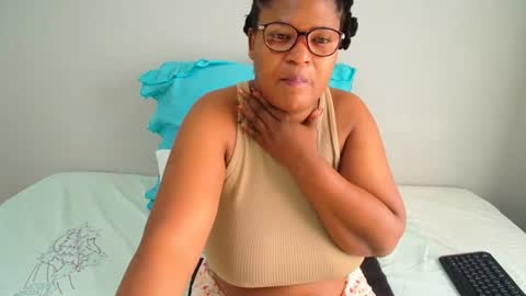 Snapshot of candyyumsaerolaxx chatting on 06-16-26, 07:44 candyyumsaerolaxx online show from 06-16-26, 07:44