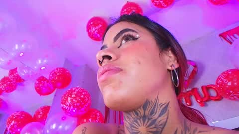 Aura  online show from 02-13-25, 06:05