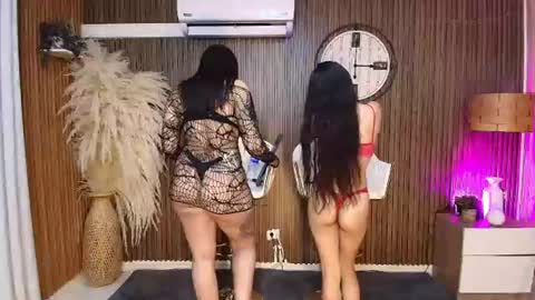Snapshot of canelasquirtxxx chatting on 07-21-26, 02:36 Sara online show from 07-21-26, 02:36