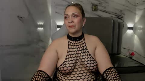 Canndy Evanns online show from 12-15-24, 04:40