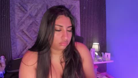 GABRIELA LOPEZ online show from 12-16-25, 03:55