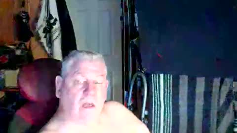 canoelicker69 online show from 10-12-25, 03:55