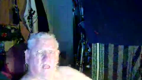 canoelicker69 online show from 10-21-25, 09:54