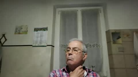 Snapshot of cantera577 chatting on 06-09-26, 08:31 cantera577 online show from 06-09-26, 08:31