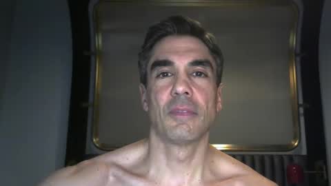 Snapshot of capmorgan247 chatting on 01-28-25, 01:50 capmorgan online show from 01-28-25, 01:50