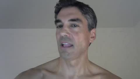 Snapshot of capmorgan247 chatting on 10-01-25, 01:22 capmorgan online show from 10-01-25, 01:22