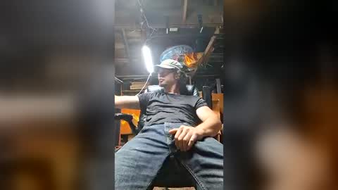 Snapshot of captaingooodwine chatting on 06-19-26, 06:29 Captain Goodwine online show from 06-19-26, 06:29