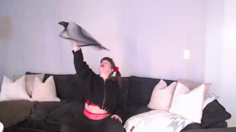 Remi Ferdinand online show from 03-20-26, 06:07