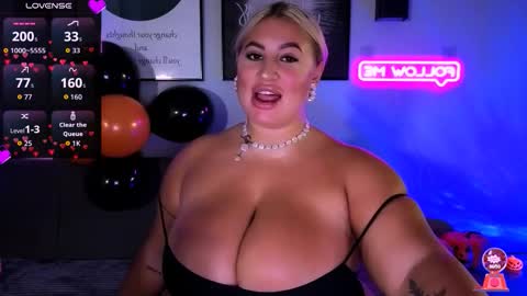     .         .  online show from 10-28-25, 11:47